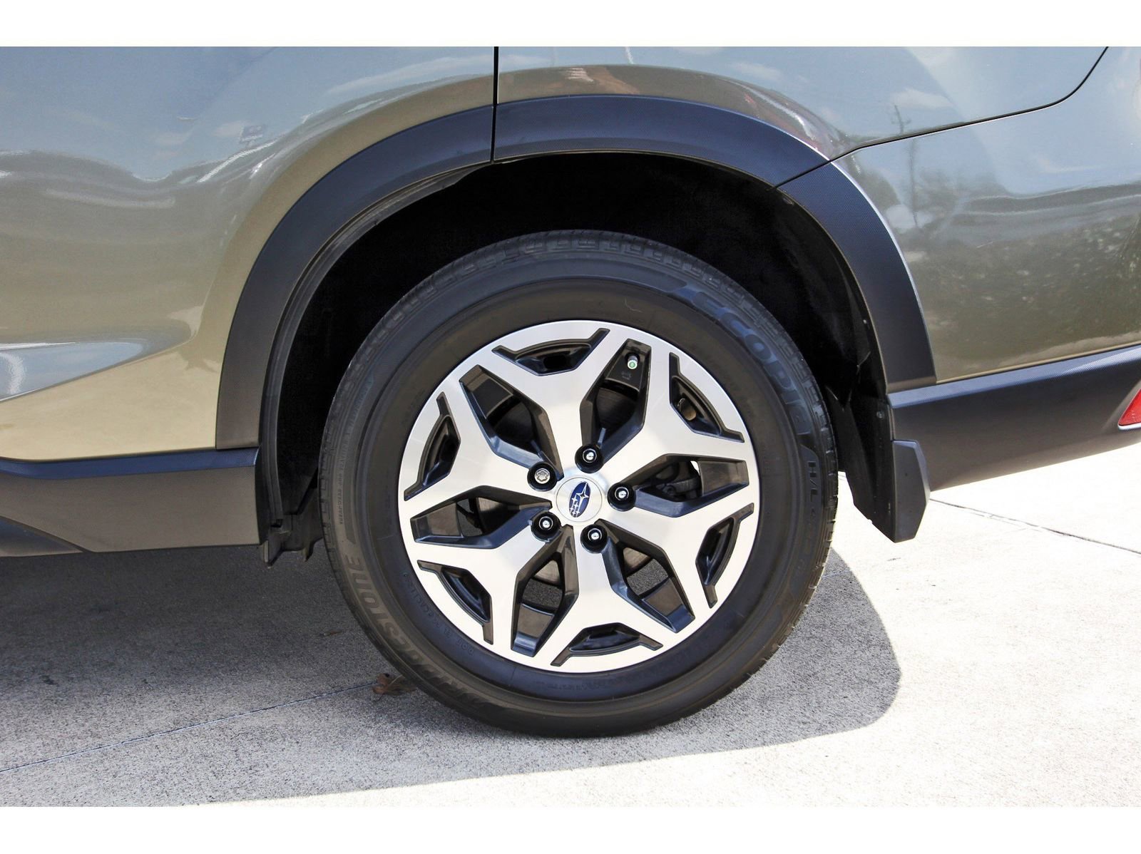 Certified 2024 Subaru Forester Premium image 32