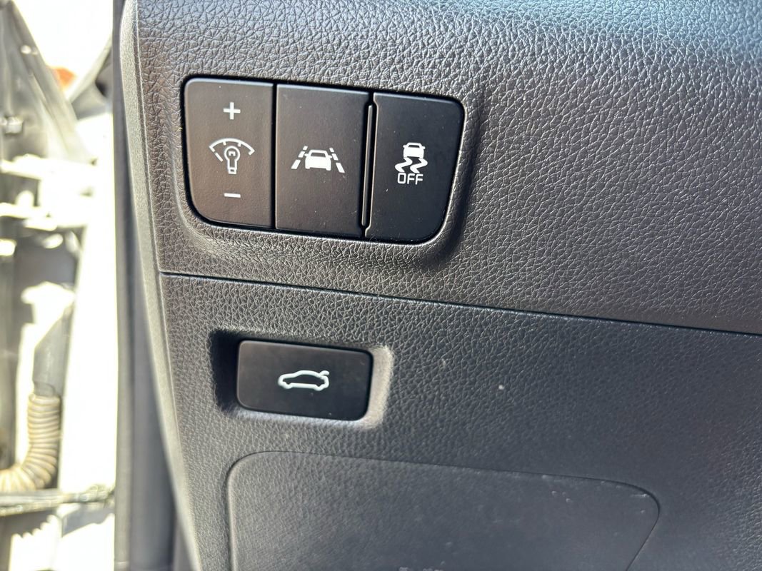 Used 2022 Kia K5 GT-Line AWD/4WD image 29