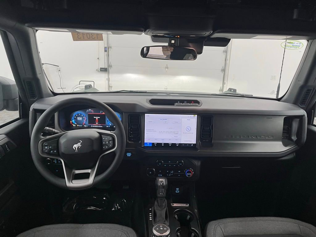 New 2025 Ford Bronco 4-Door image 2