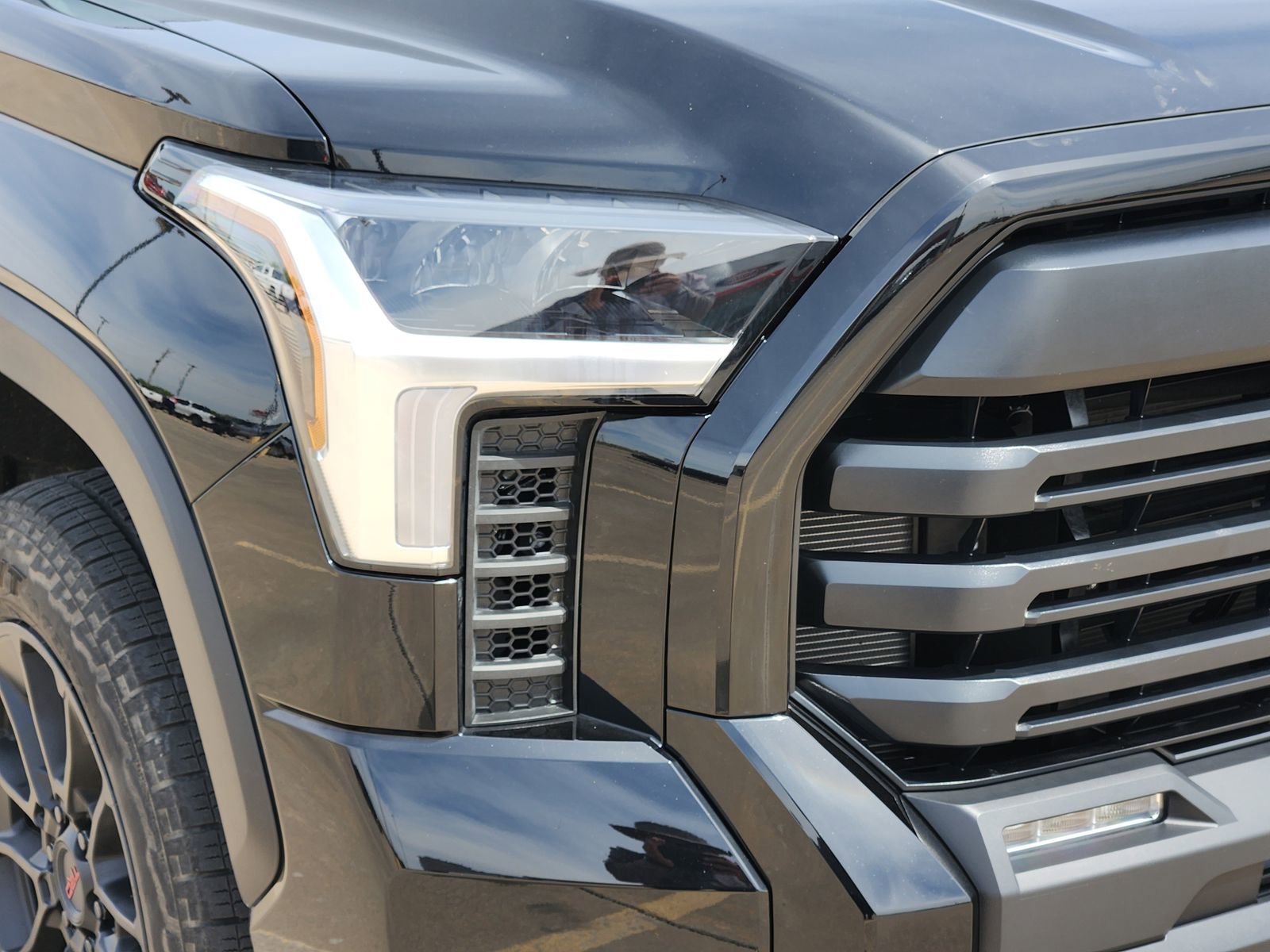 Used 2024 Toyota Tundra SR5 w/ SR5 Premium Package image 10