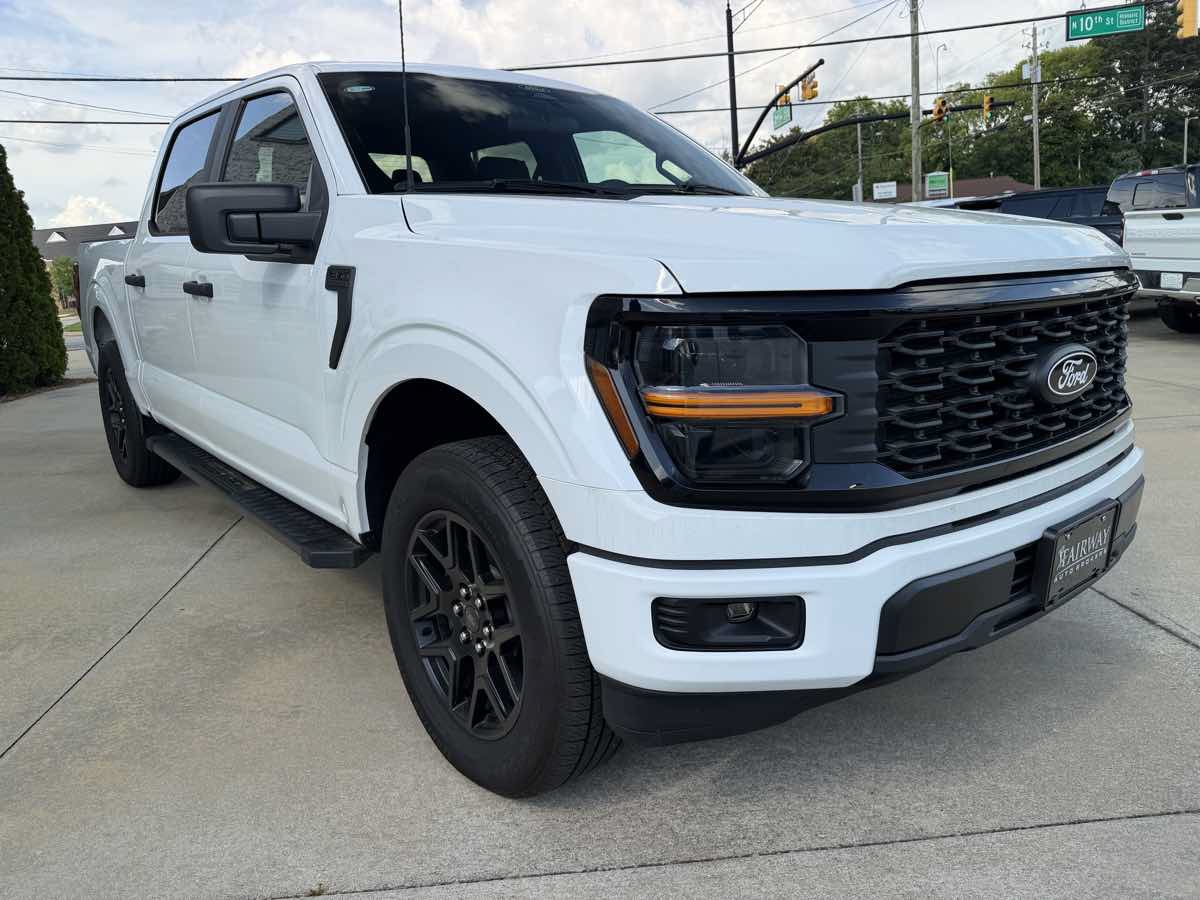 Used 2024 Ford F150 STX w/ STX Black Appearance Package RWD image 4