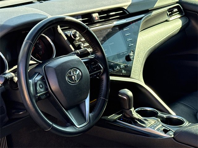 Used 2020 Toyota Camry XSE image 16