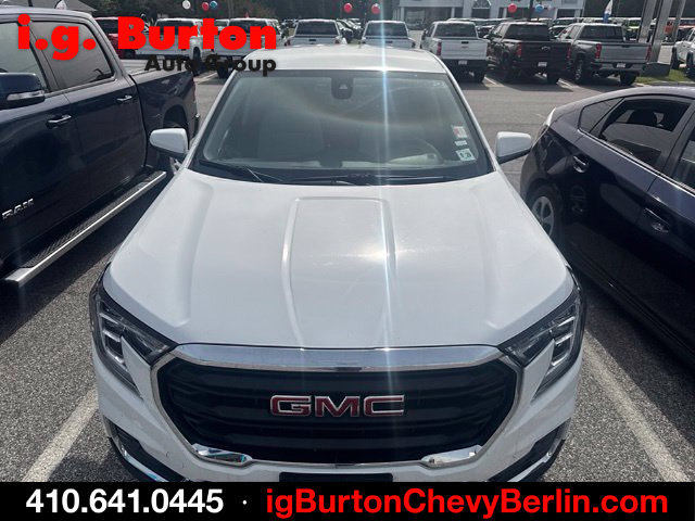 Used 2024 GMC Terrain SLE AWD/4WD image 5