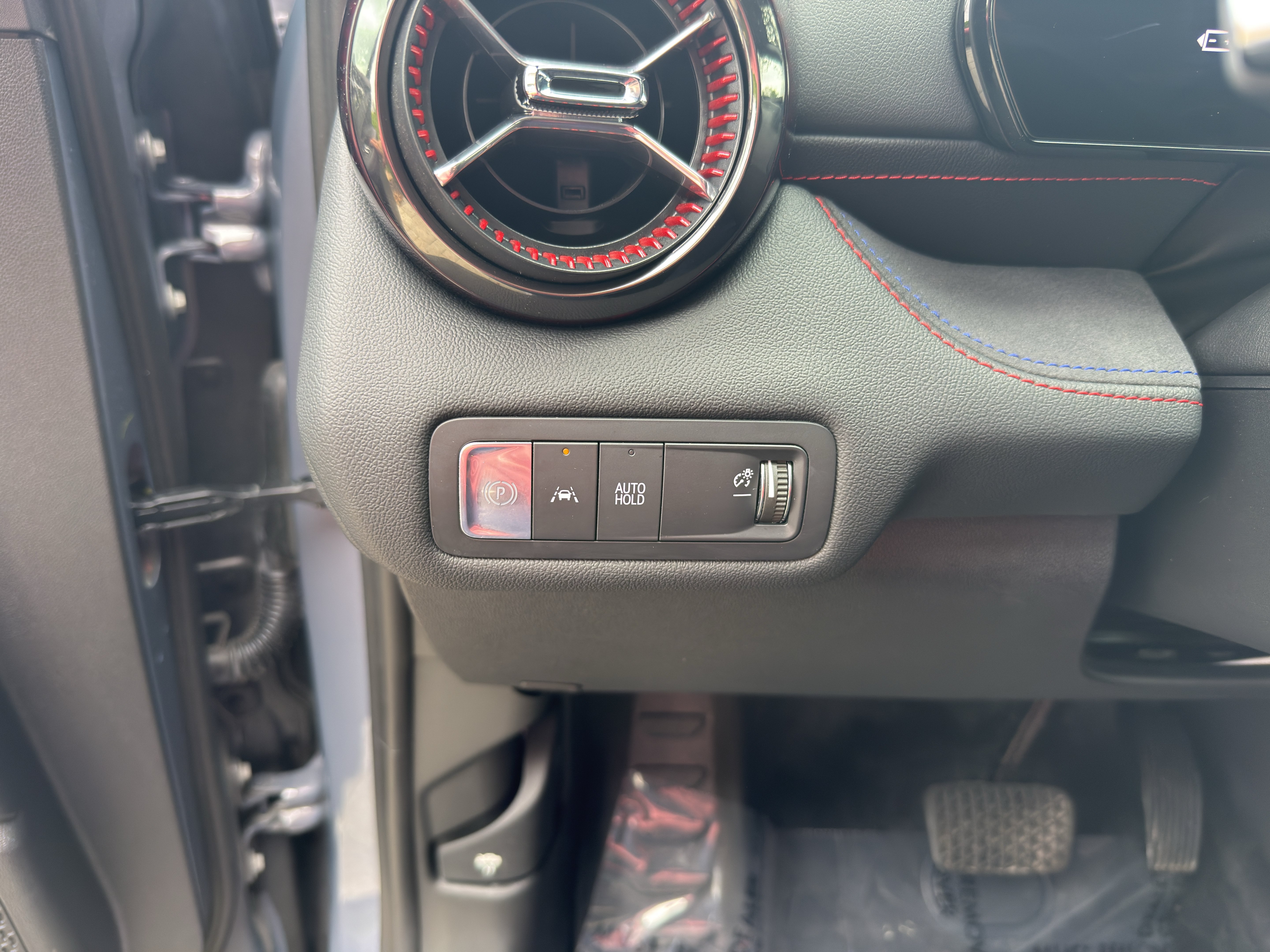 Used 2024 Chevrolet Blazer EV RS AWD/4WD image 16