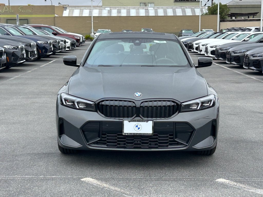 New 2026 BMW 330i Sedan w/ M Sport Package RWD image 8