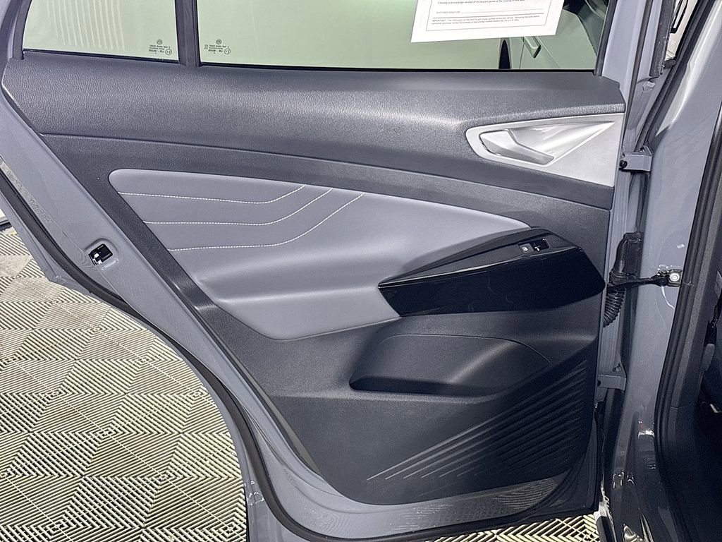 Certified 2025 Volkswagen ID.4 Pro S image 20