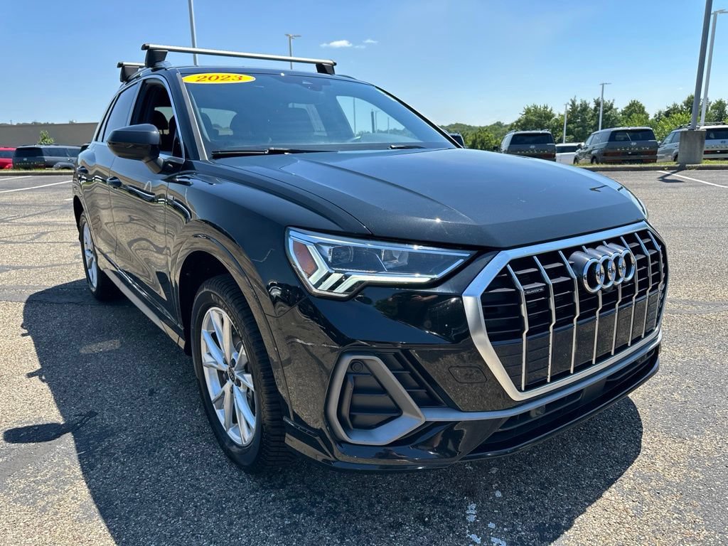 Used 2023 Audi Q3 2.0T Premium Plus w/ Premium Plus Package AWD/4WD image 18