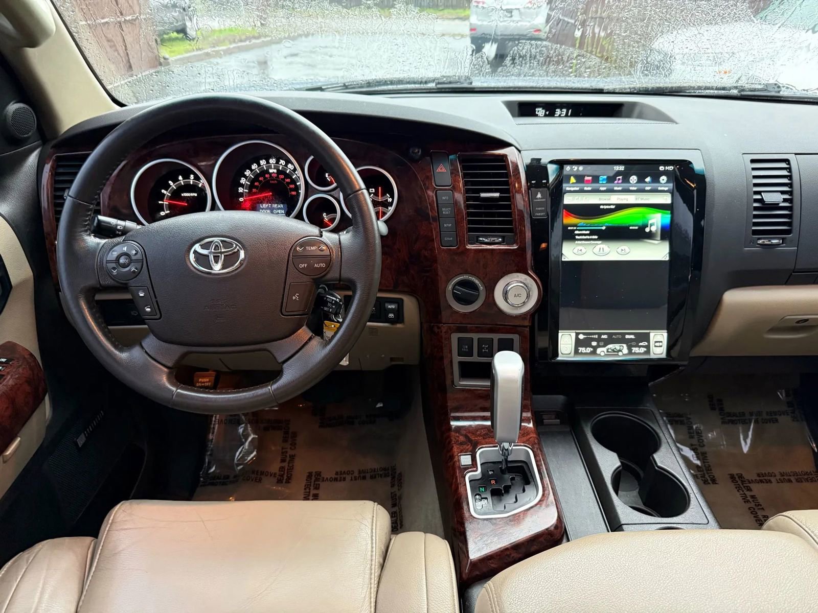 Used 2010 Toyota Sequoia Limited image 18