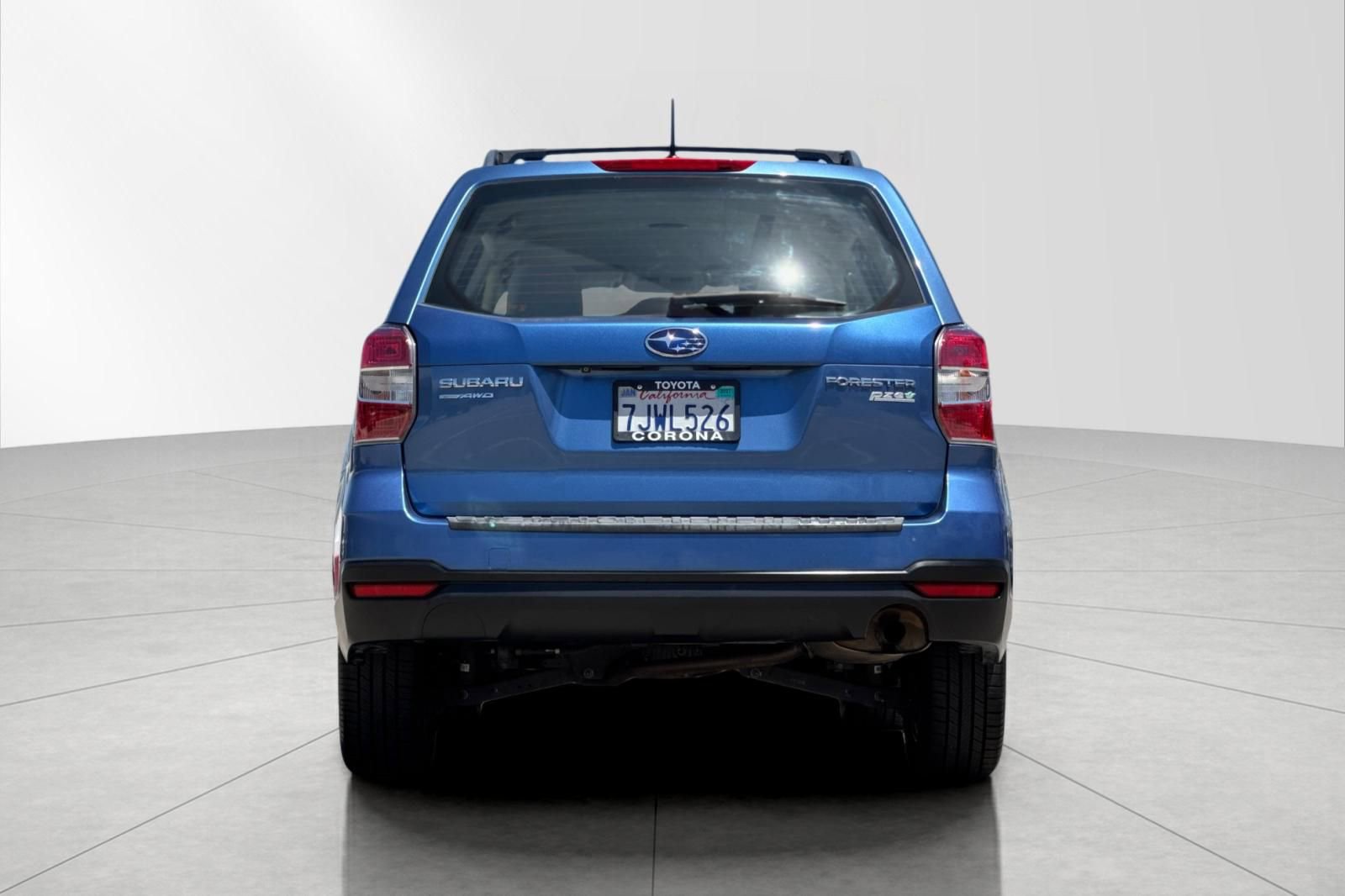 Used 2015 Subaru Forester 2.5i w/ Alloy Wheel Package AWD/4WD image 4