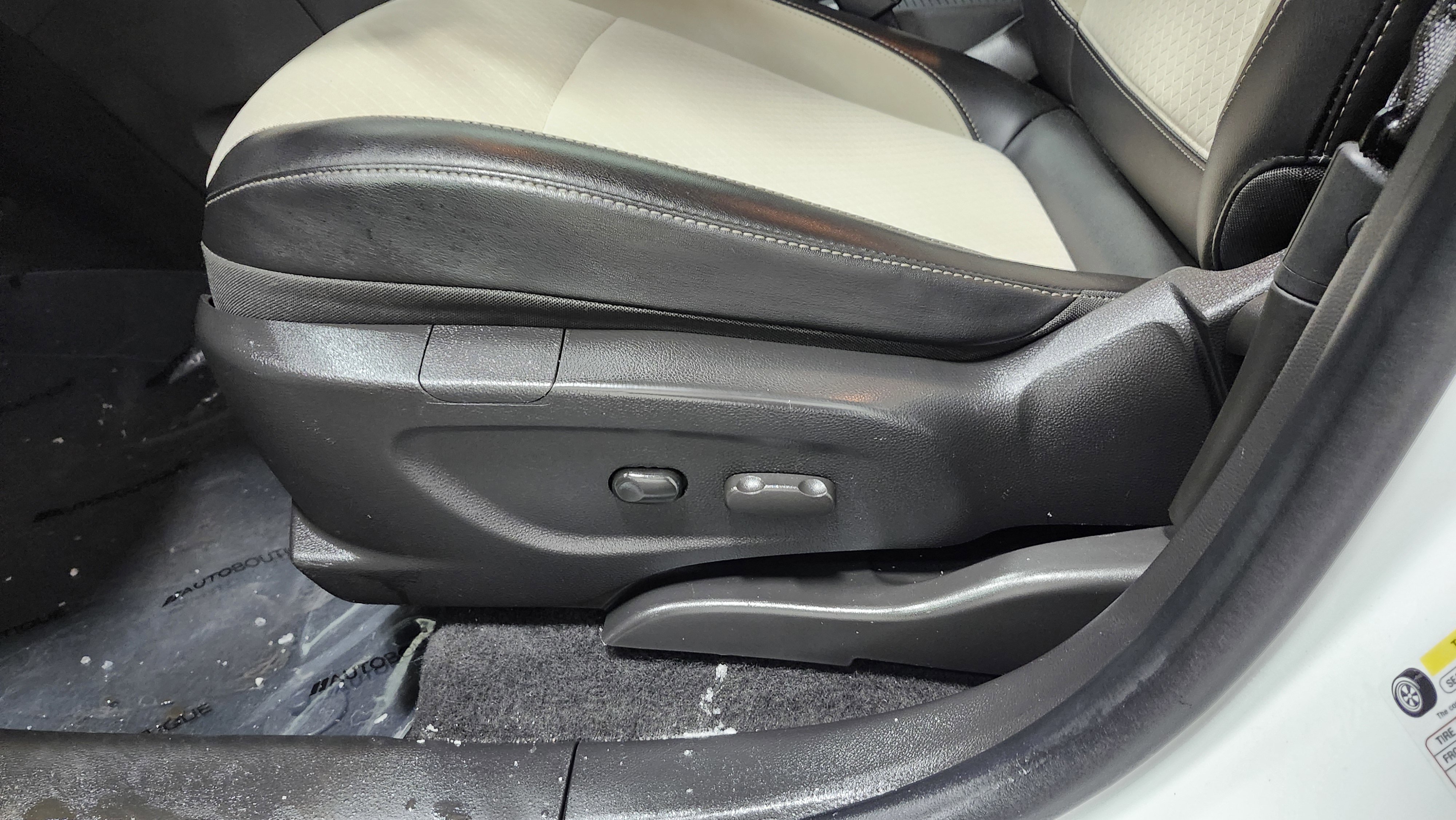 Used 2020 Buick Encore Sport Touring w/ Safety Package image 25