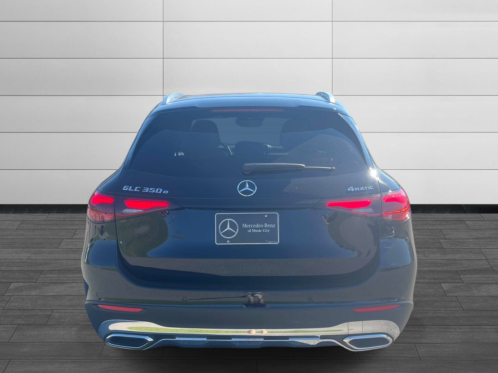 Certified 2025 Mercedes-Benz GLC 350e 4MATIC image 4