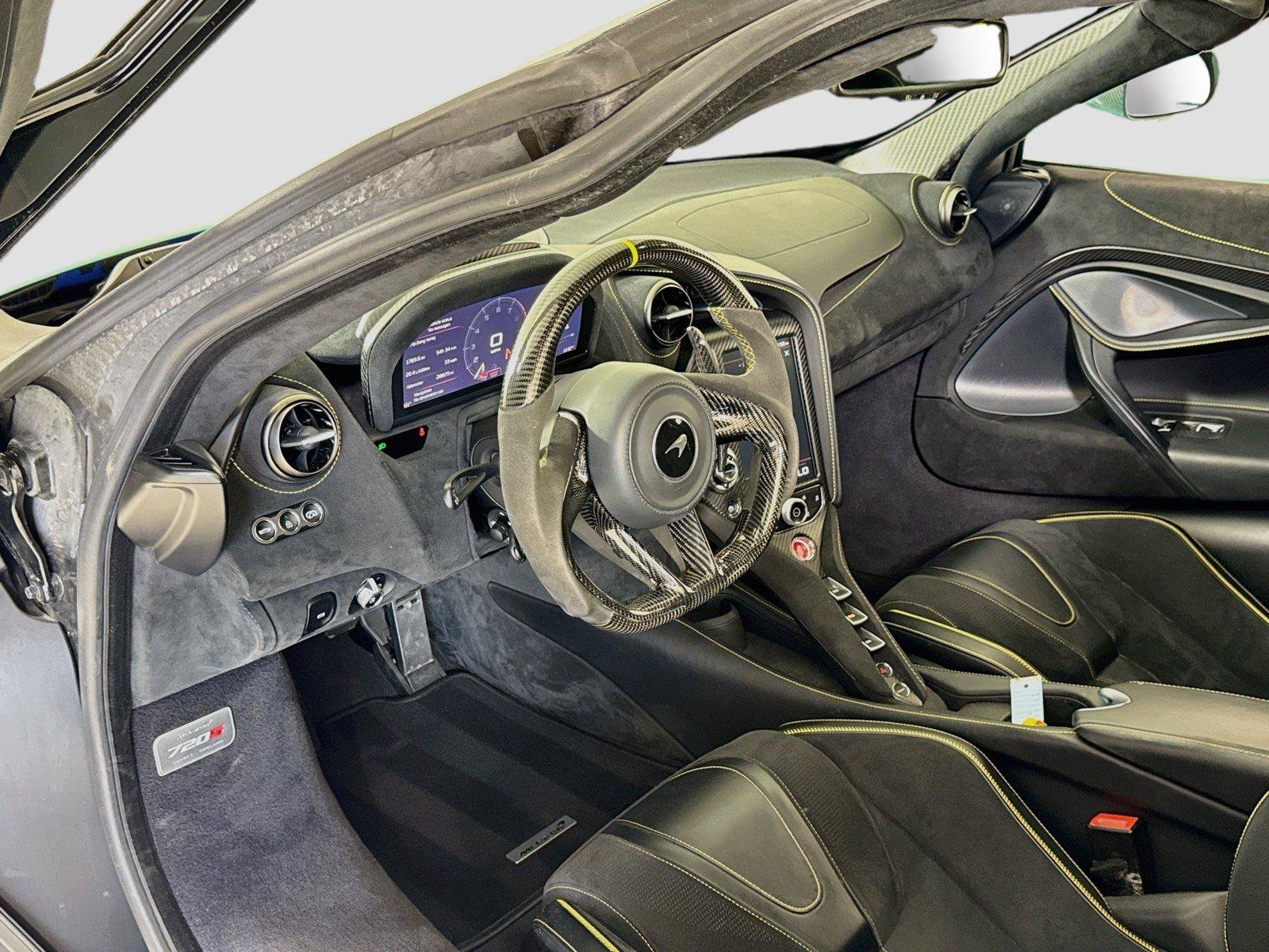 Used 2021 McLaren 720S Performance RWD image 13