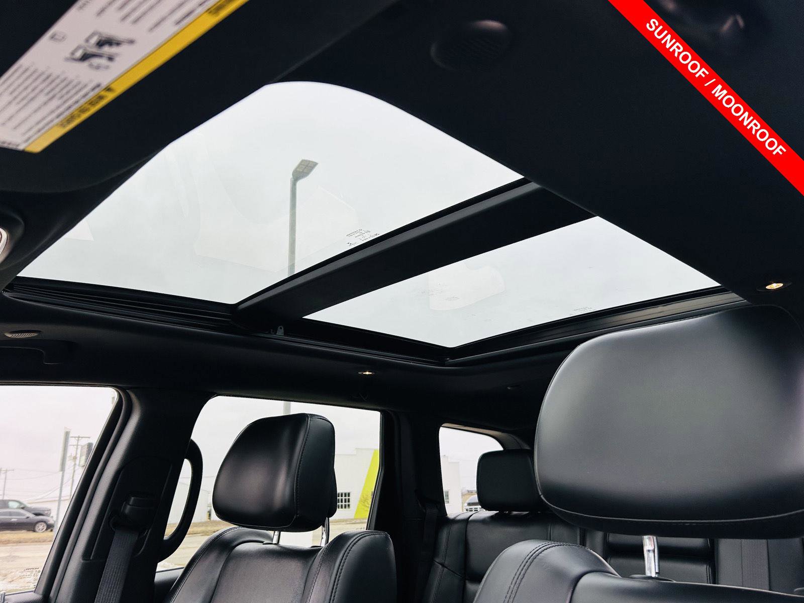 Used 2021 Jeep Grand Cherokee Limited w/ Sun & Sound Group image 4