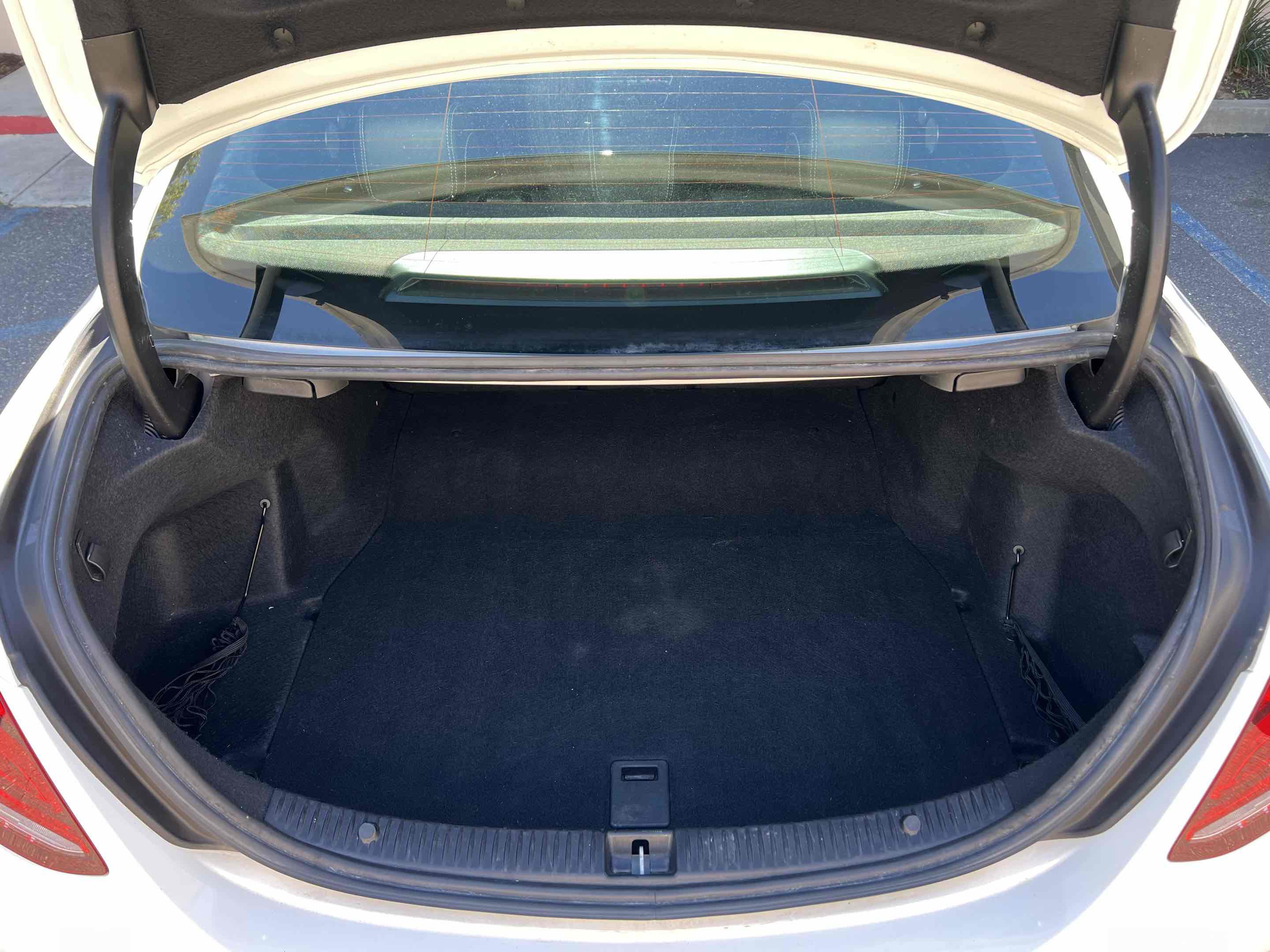 Used 2015 Mercedes-Benz C 300 Sport image 25