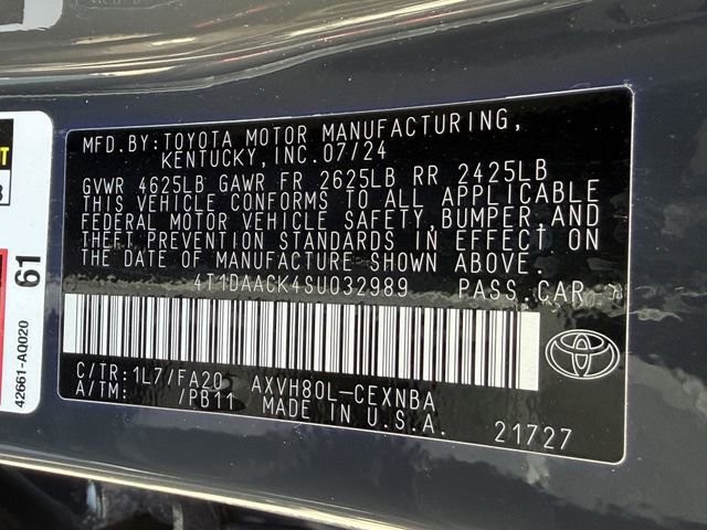 Used 2025 Toyota Camry LE image 31