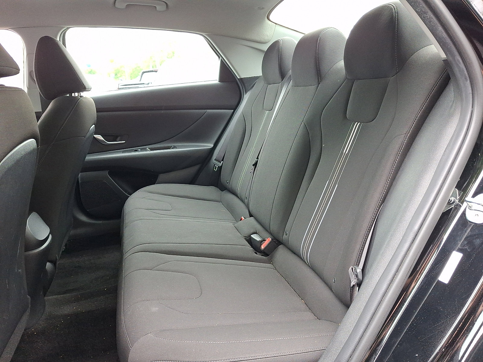 Used 2023 Hyundai Elantra Blue FWD image 9