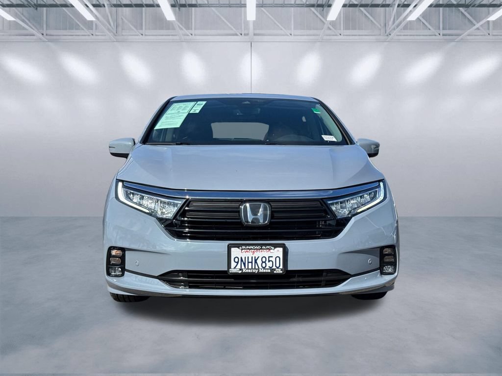 Used 2023 Honda Odyssey Touring image 2