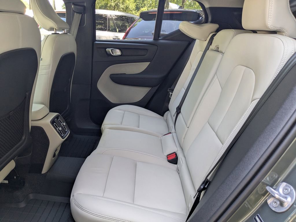 New 2026 Volvo XC40 B4 Plus w/ Climate Package image 14