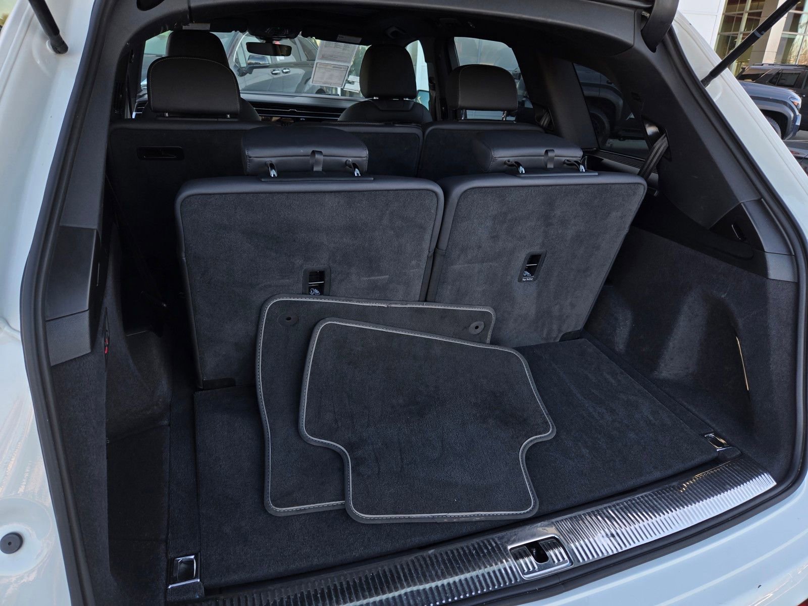 Used 2025 Audi Q7 3.0T Premium Plus image 28