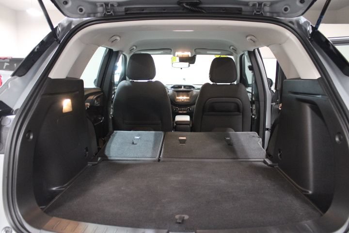 Used 2023 Chevrolet TrailBlazer LS FWD image 14