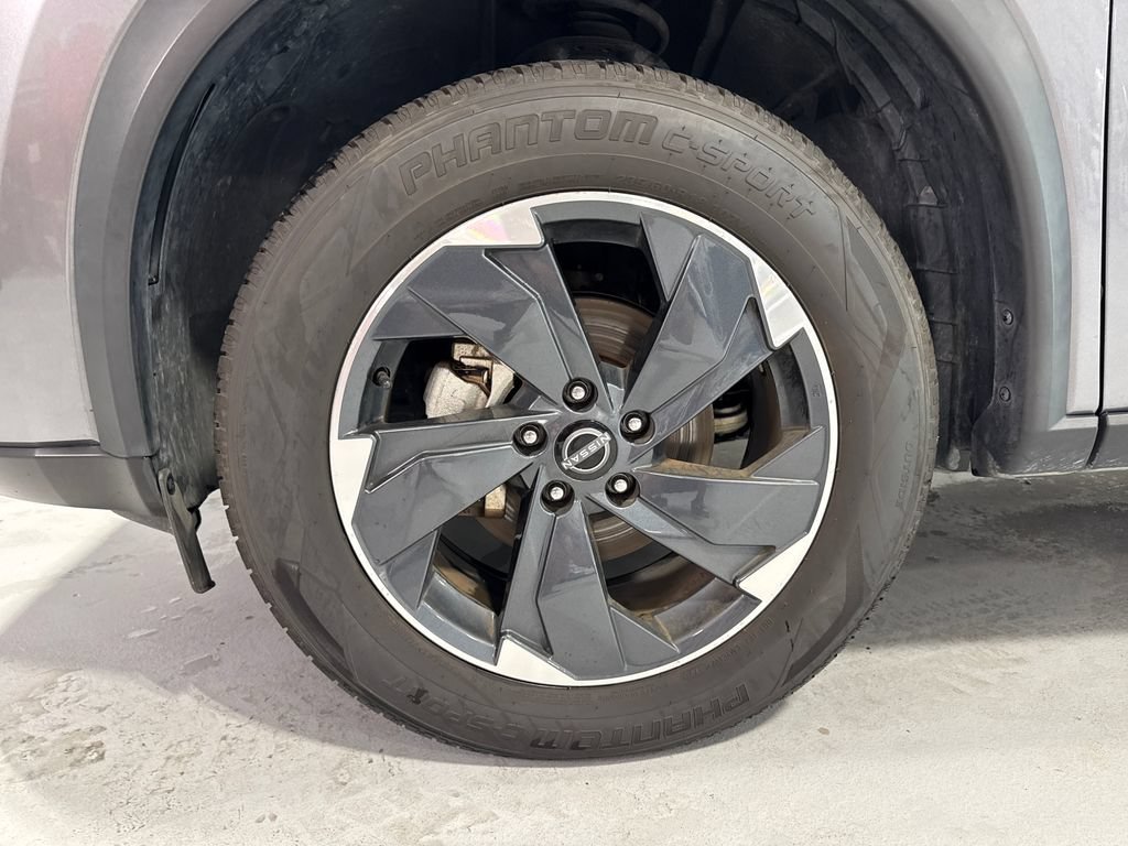 Used 2024 Nissan Rogue SV AWD/4WD image 42