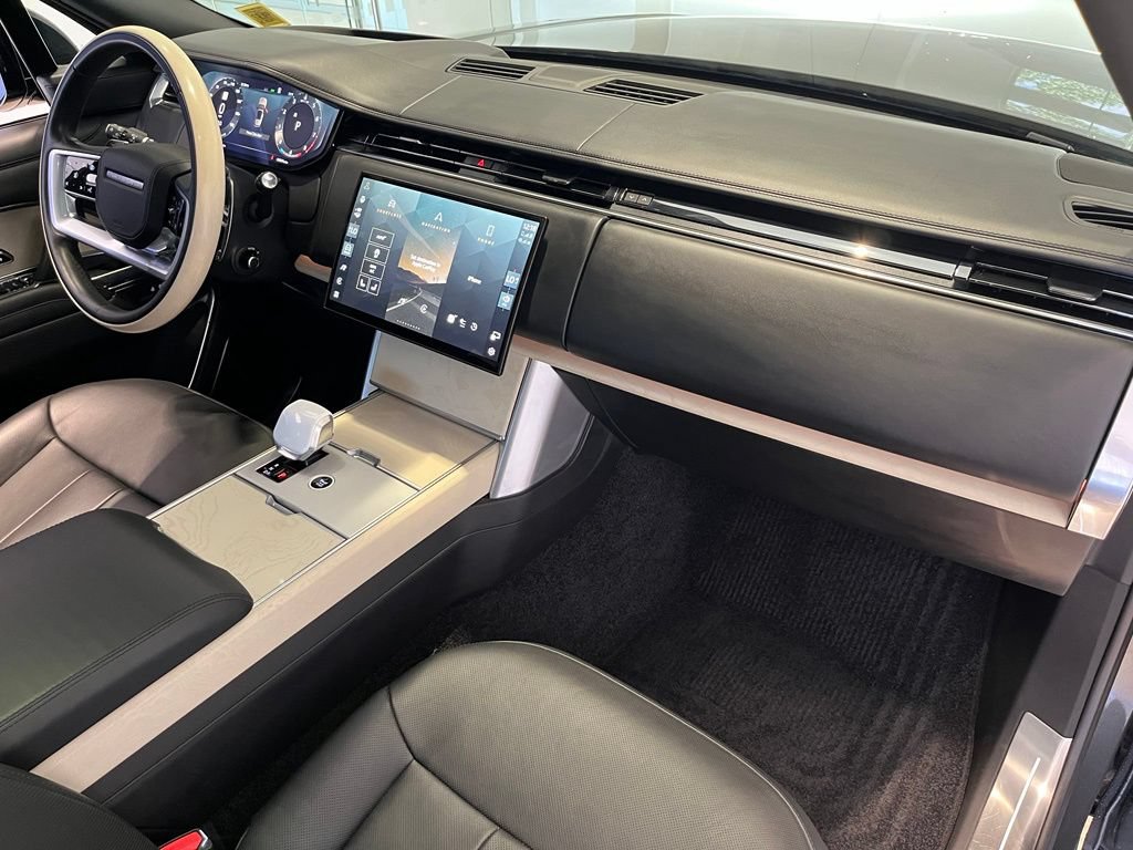 Used 2024 Land Rover Range Rover SV AWD/4WD image 59