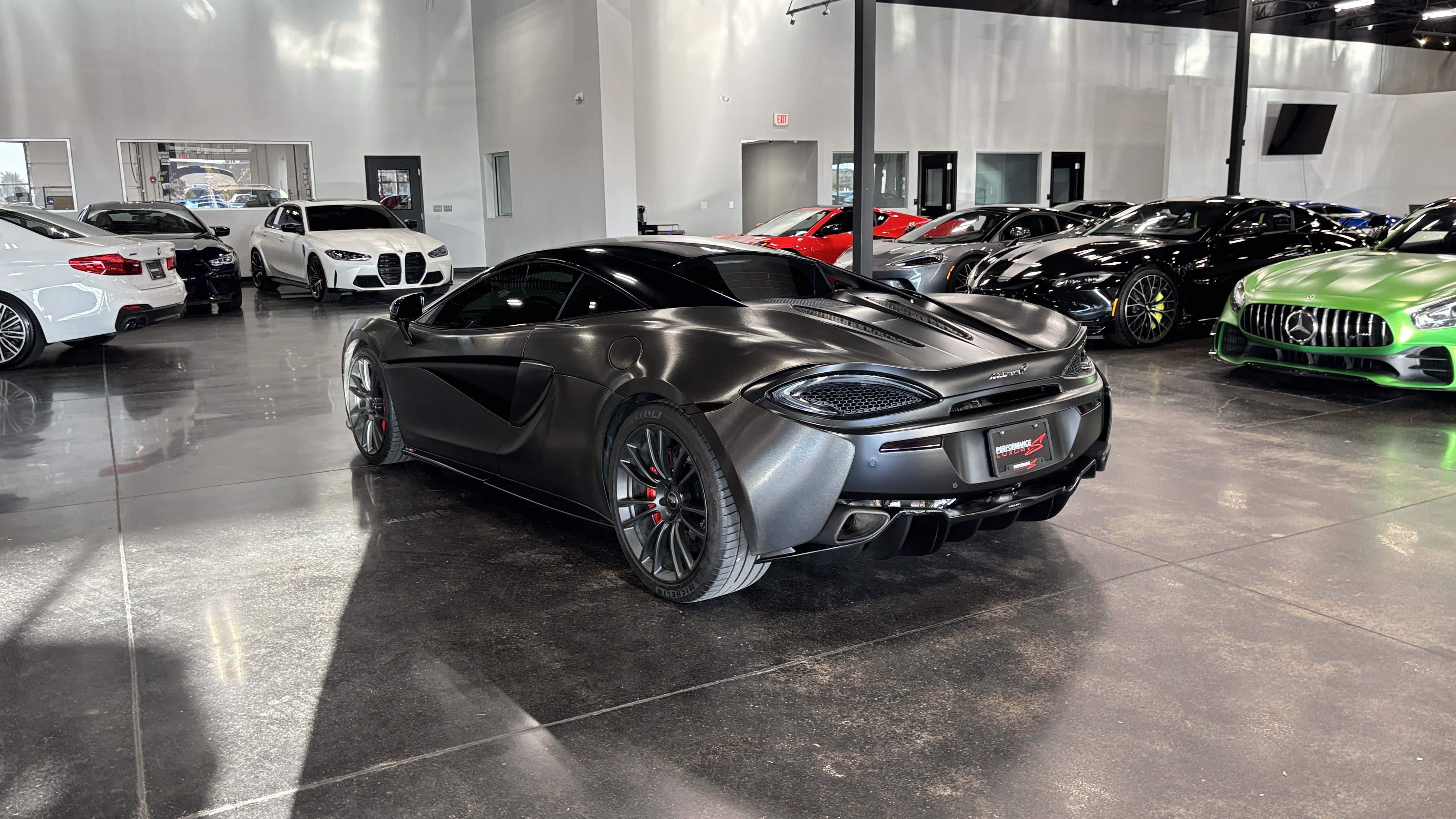 Used 2016 McLaren 570S Coupe RWD image 5