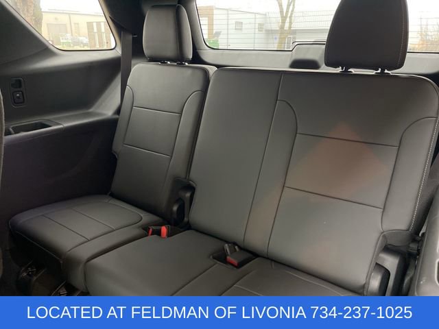 Certified 2023 Chevrolet Traverse LT w/ LPO, Floor Liner Package image 36