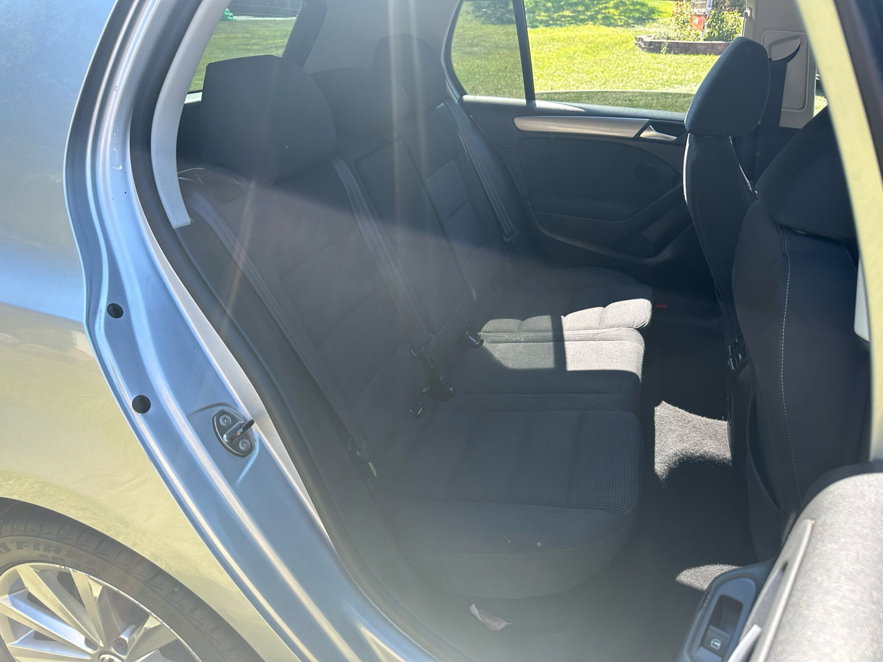 Used 2012 Volkswagen Golf TDI image 12