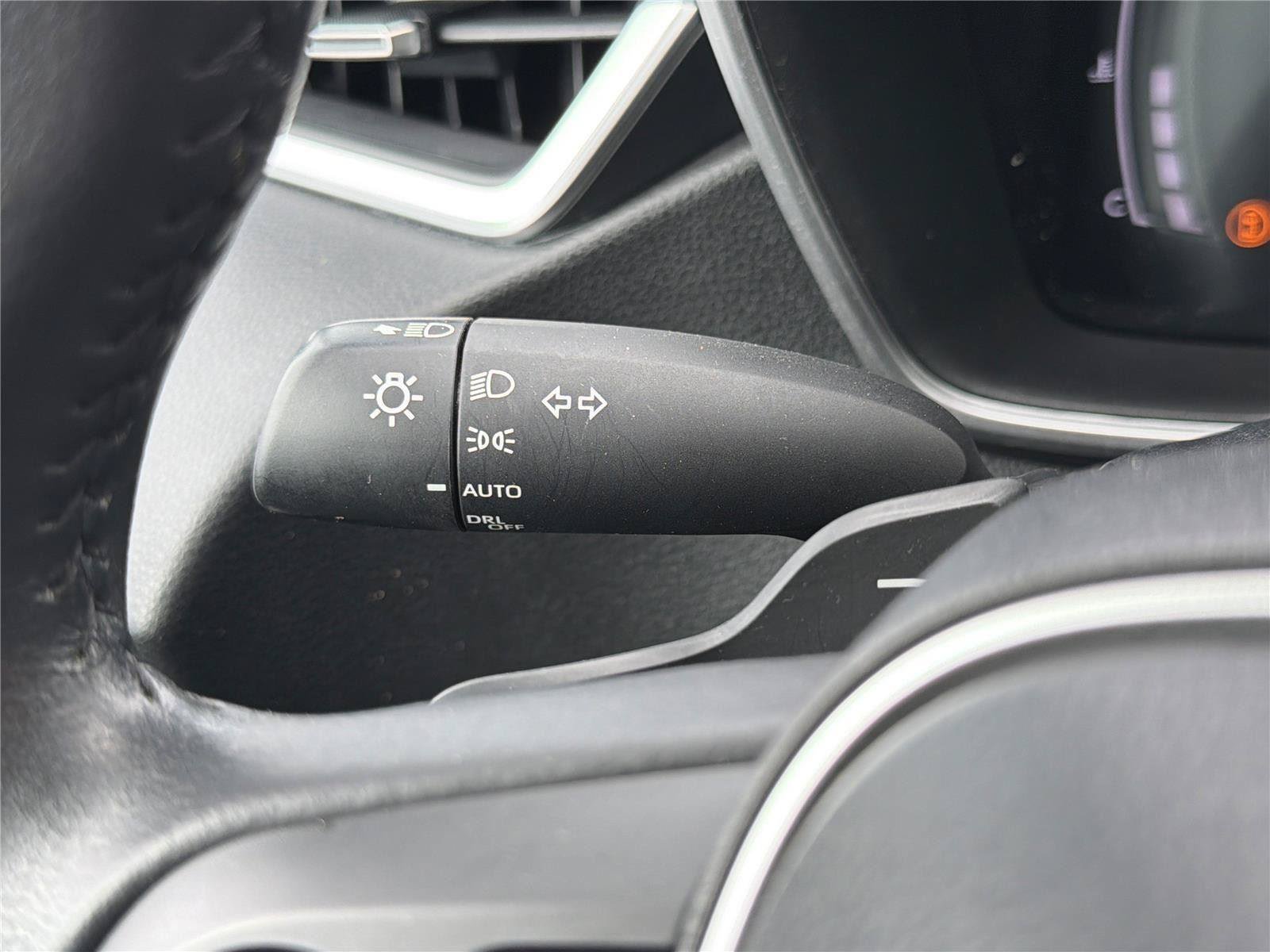 Used 2023 Toyota Corolla XSE FWD image 23