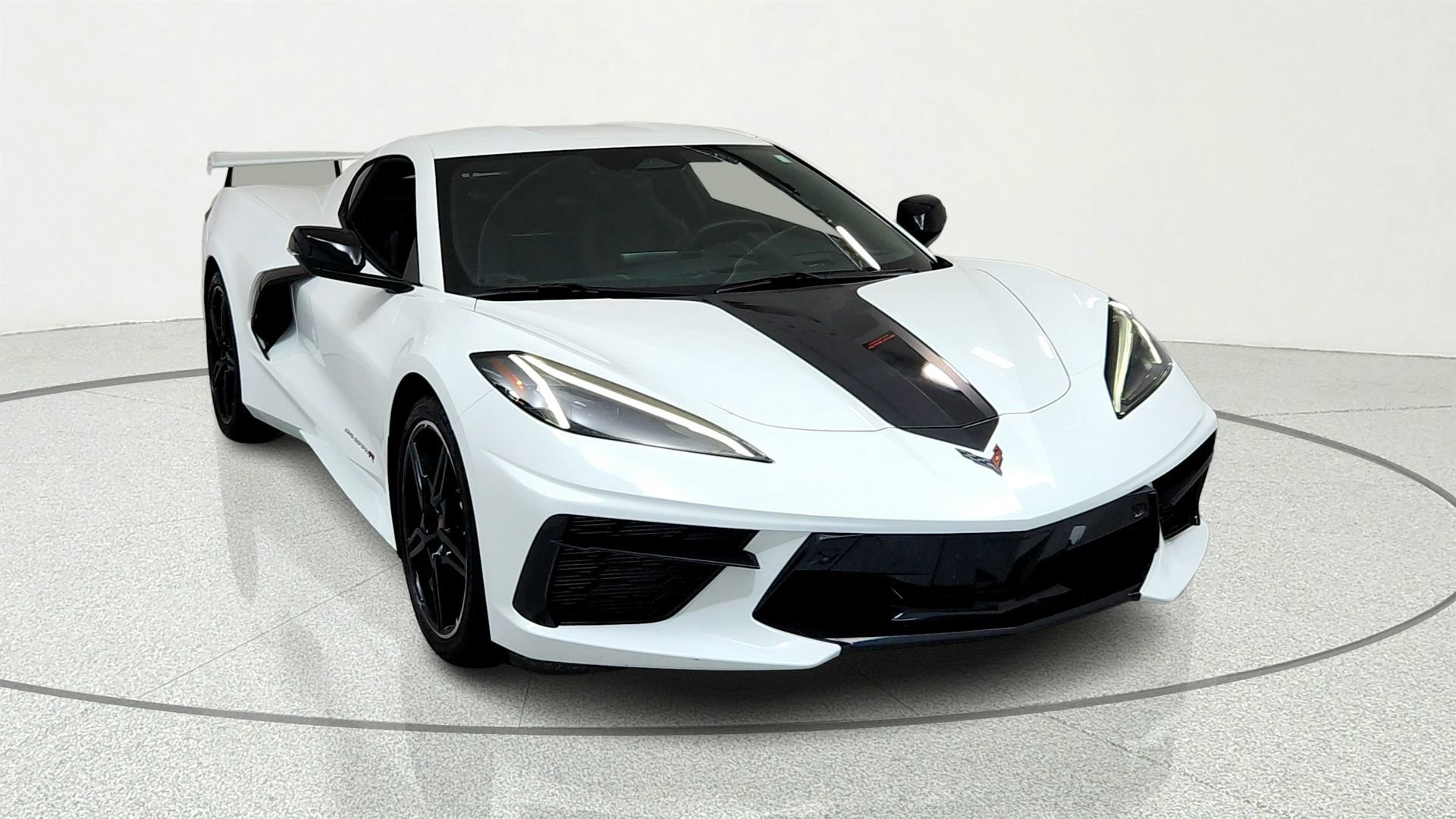 Certified 2024 Chevrolet Corvette Stingray Preferred Cpe RWD image 7