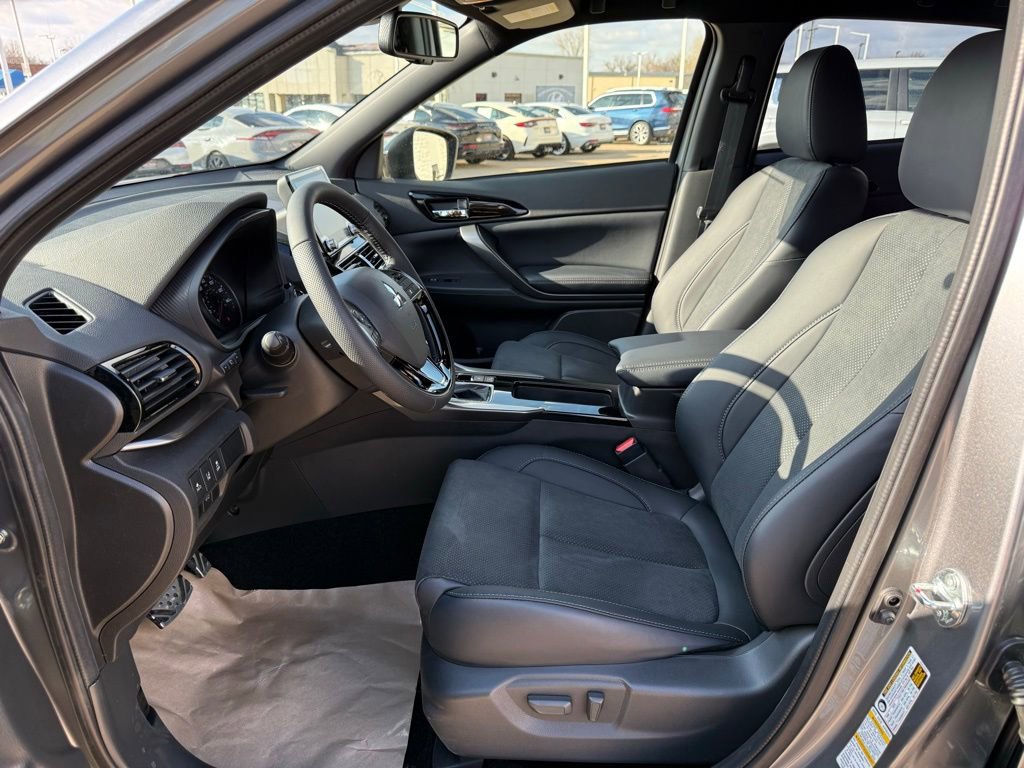 New 2026 Mitsubishi Eclipse Cross Black Edition image 17