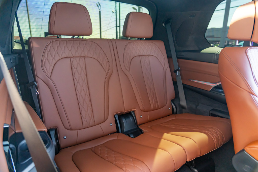 Used 2026 BMW X7 M60i AWD/4WD image 20