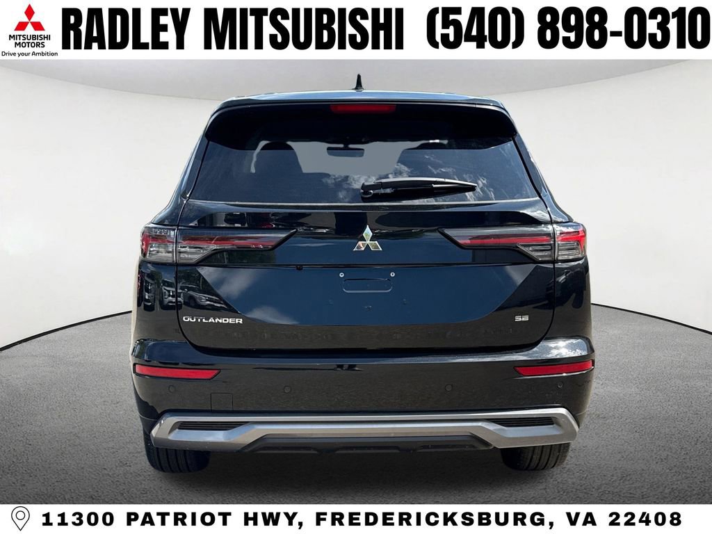 New 2026 Mitsubishi Outlander SE FWD image 18