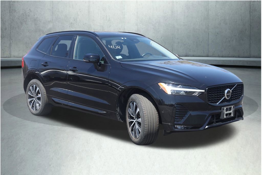 Used 2024 Volvo XC60 B5 Plus w/ Protection Package Premier AWD/4WD image 10