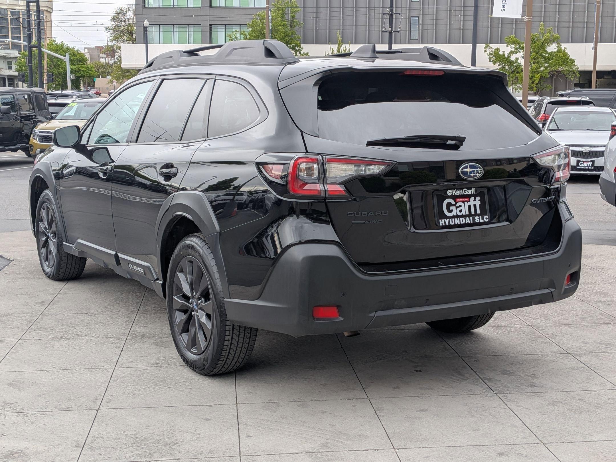 Used 2025 Subaru Outback Onyx Edition AWD/4WD image 7