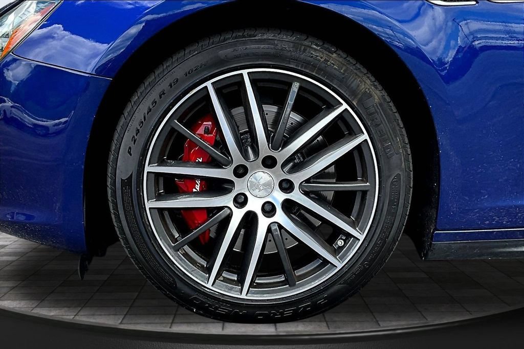Used 2017 Maserati Ghibli S Q4 AWD/4WD image 34
