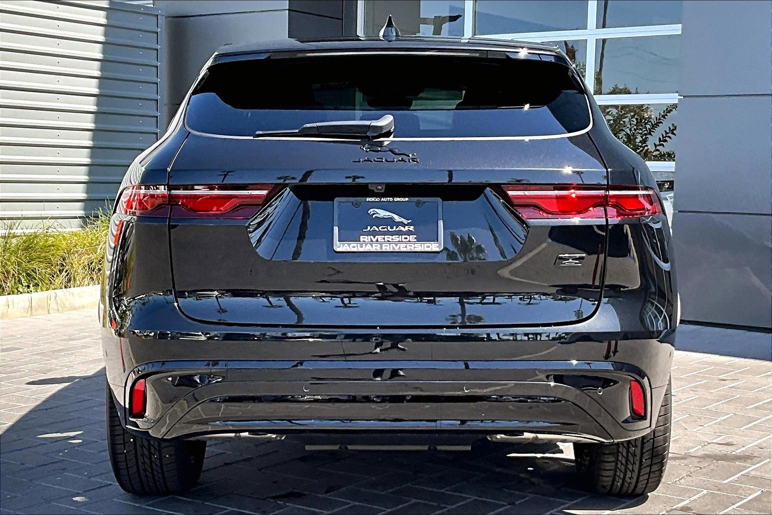 New 2026 Jaguar F-PACE R-Dynamic S image 4