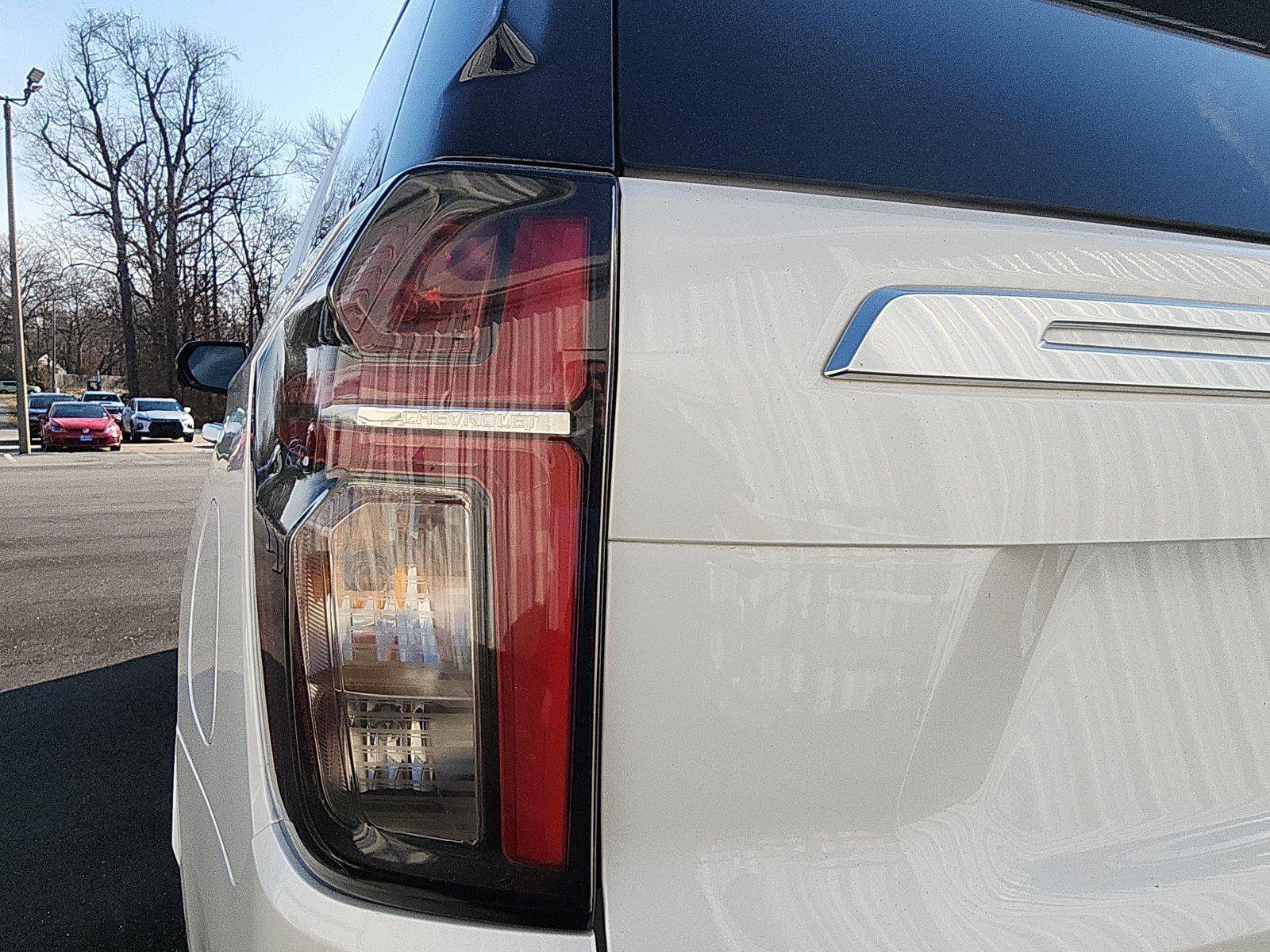 Used 2024 Chevrolet Tahoe High Country AWD/4WD image 13