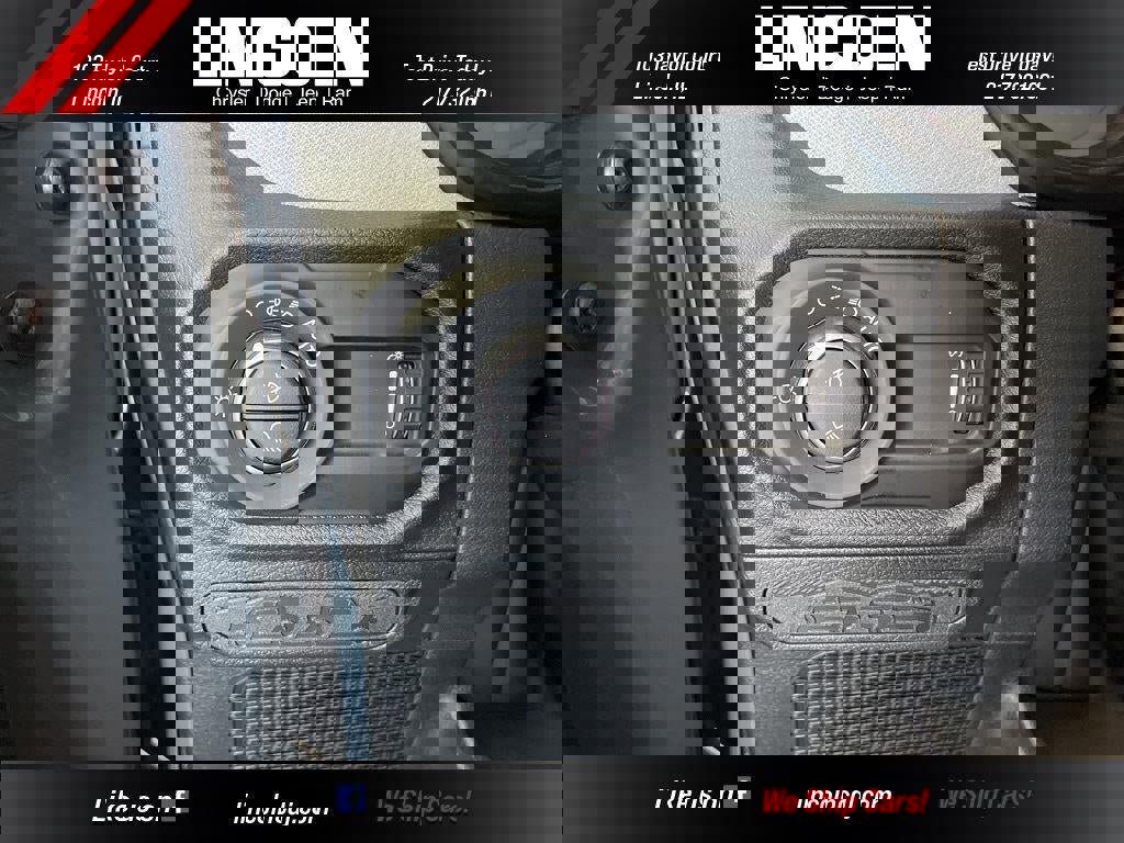 New 2025 Jeep Gladiator Sport image 15