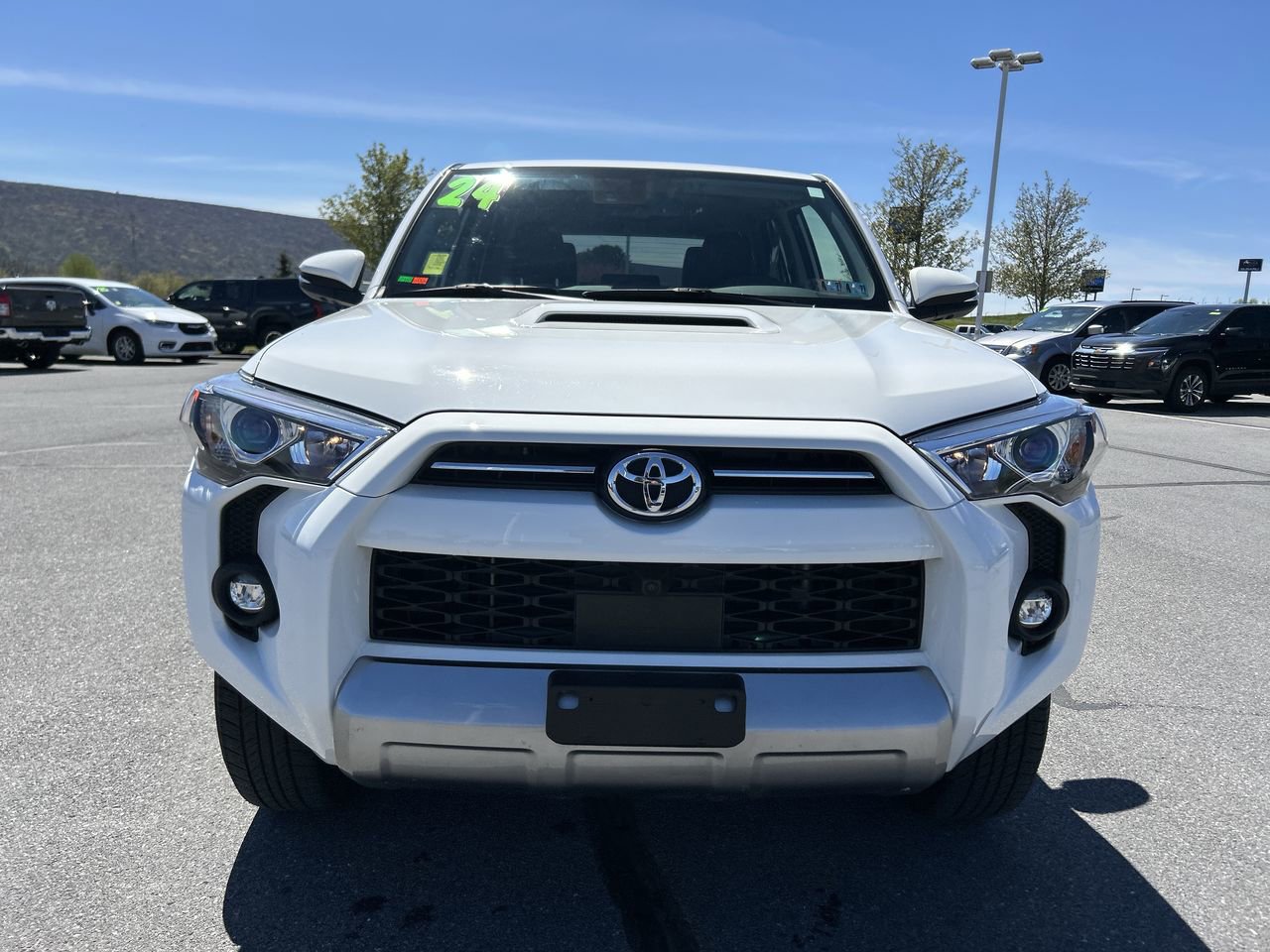 Used 2024 Toyota 4Runner TRD Off-Road Premium w/ Off Road Premium Plus Package AWD/4WD image 11