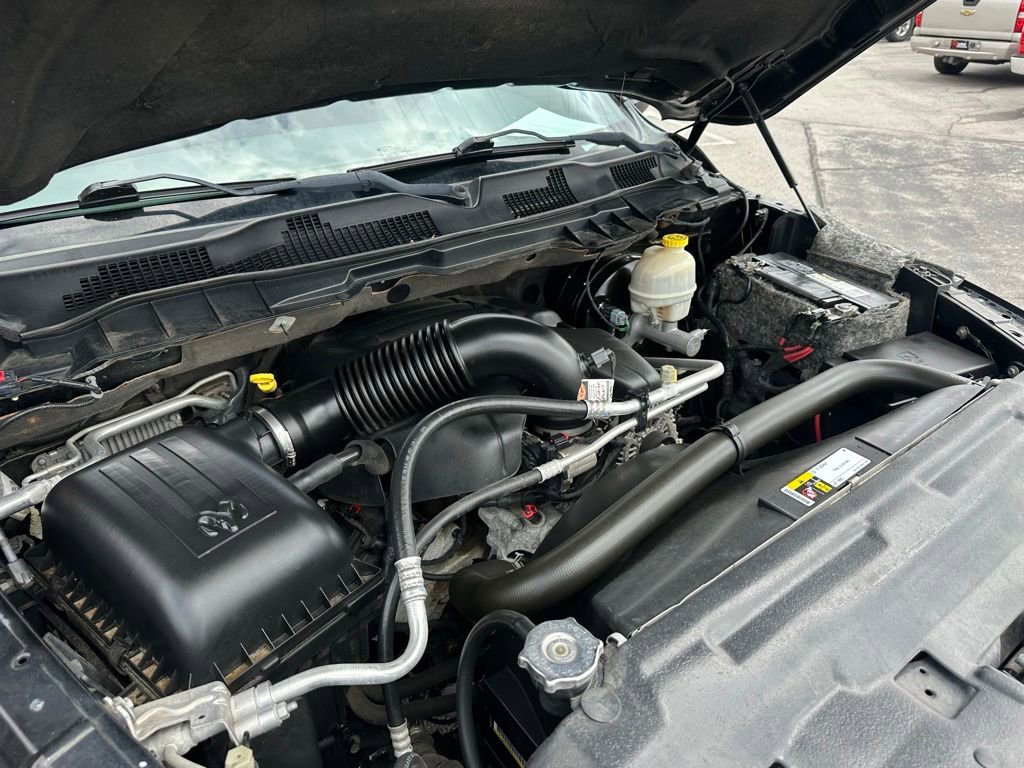 Used 2014 RAM 1500 Express RWD image 28