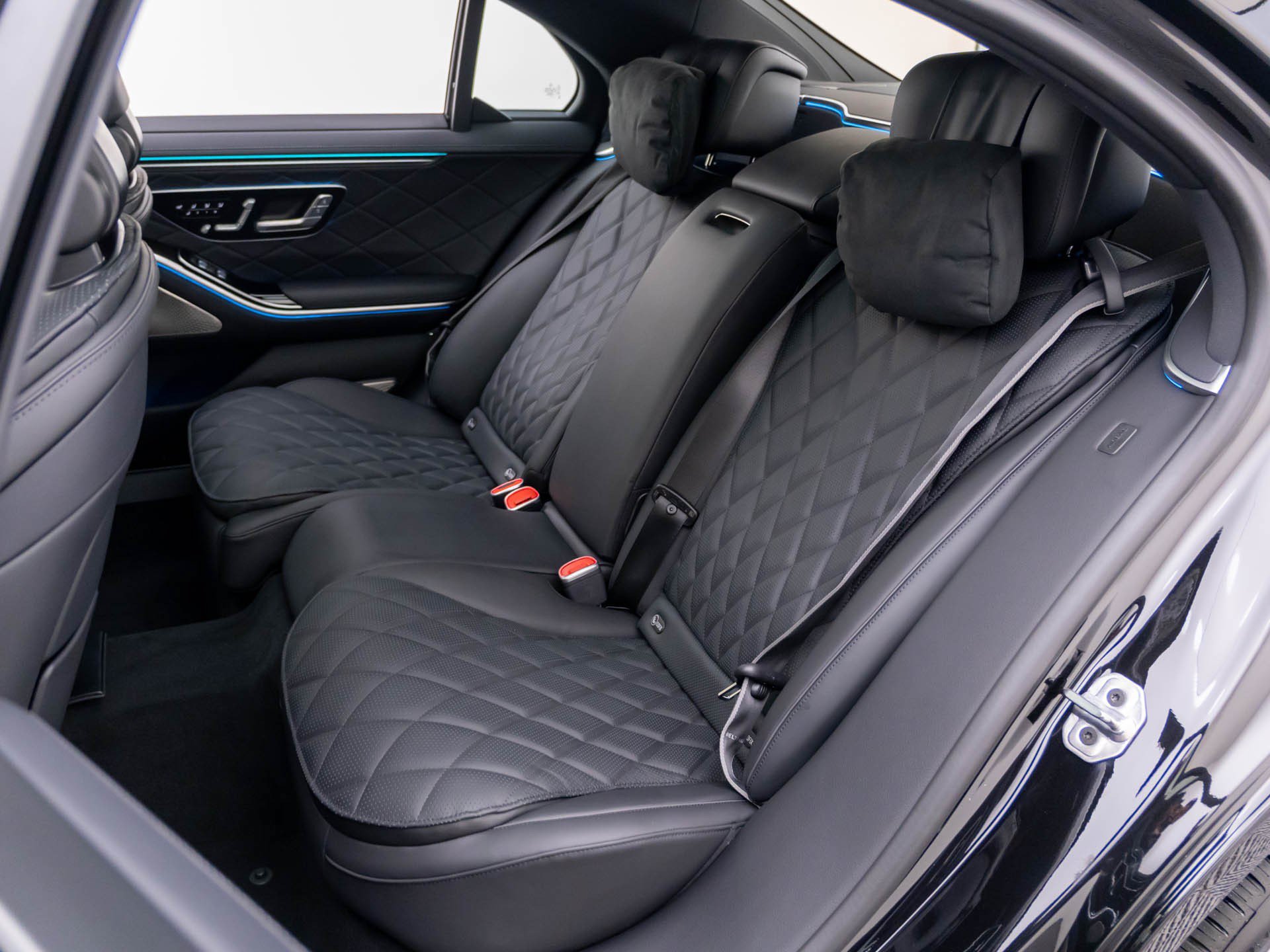 New 2027 Mercedes-Benz S 580 4MATIC Sedan image 19