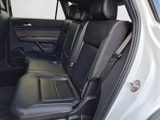 Used 2022 Volkswagen Atlas Cross Sport SEL R-Line w/ Cross Sport MDO Package AWD/4WD image 18