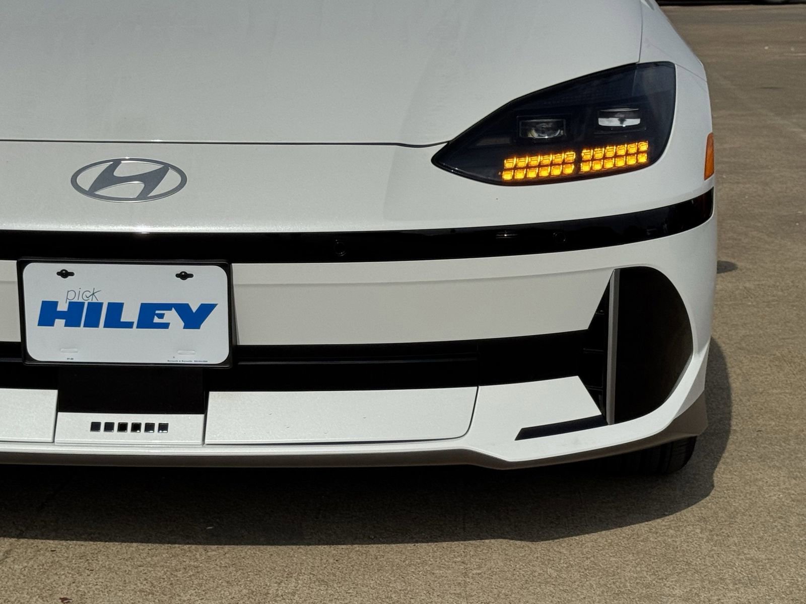 New 2025 Hyundai Ioniq 6 SE image 13