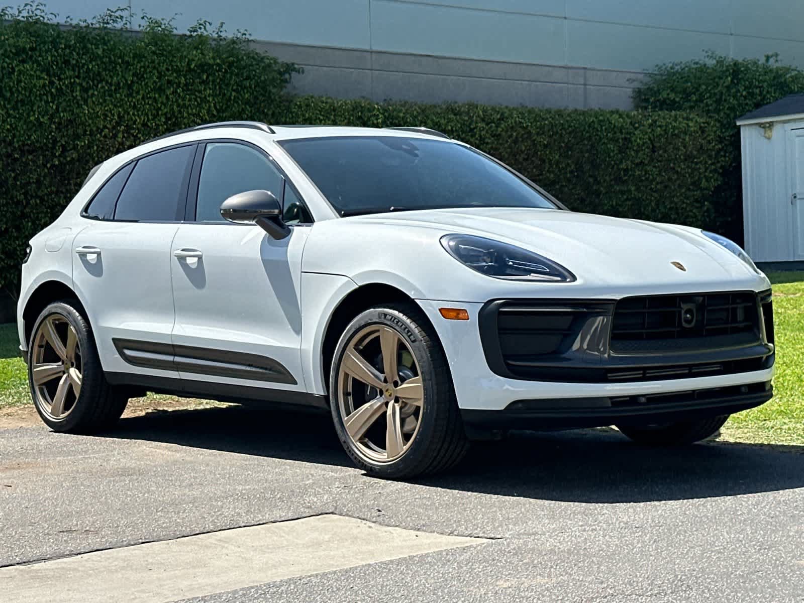 New 2026 Porsche Macan Turbo AWD/4WD image 10