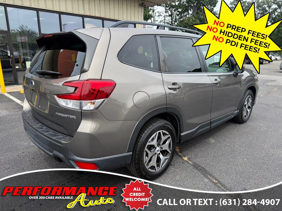 Used 2021 Subaru Forester Premium AWD/4WD image 6