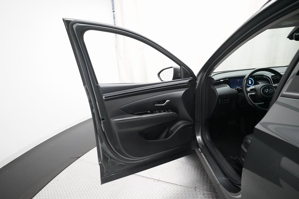 Used 2023 Hyundai Tucson Limited image 28