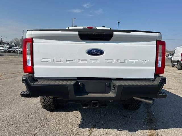 New 2025 Ford F250 XL w/ XL Off-Road Package image 8