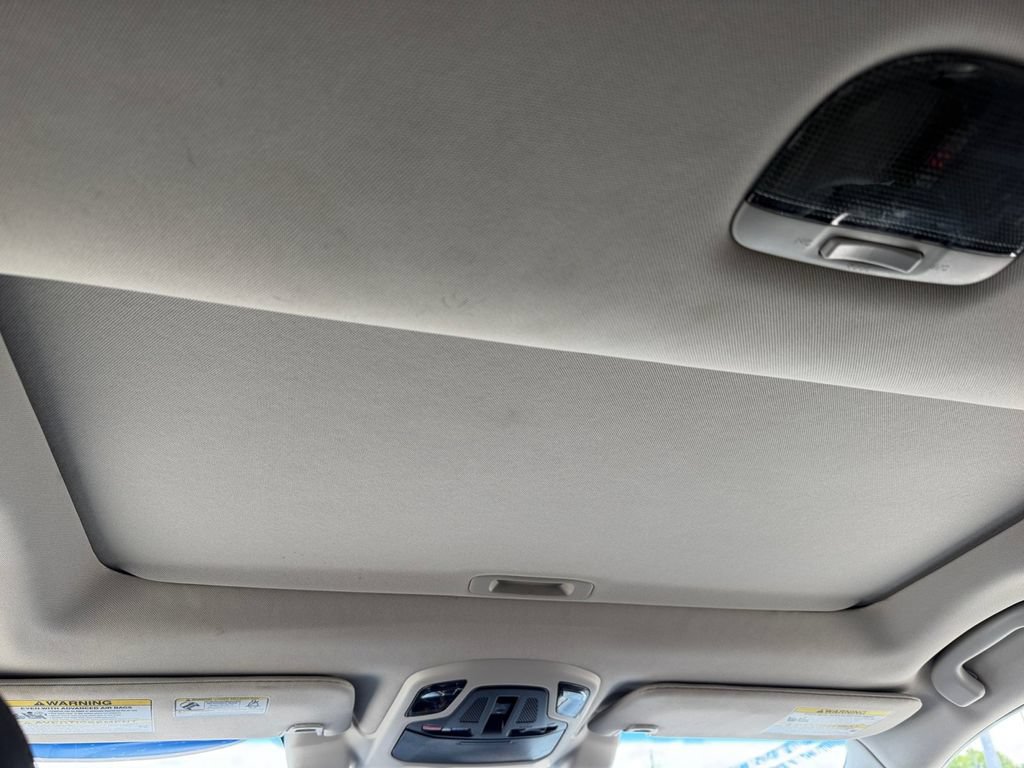 Used 2022 Subaru Outback Limited XT AWD/4WD image 19